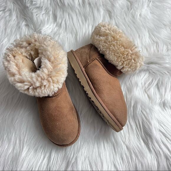 UGG Australia Little Kid’s Classic  Short Chestnut Boot Sz 3 - Picture 8 of 16